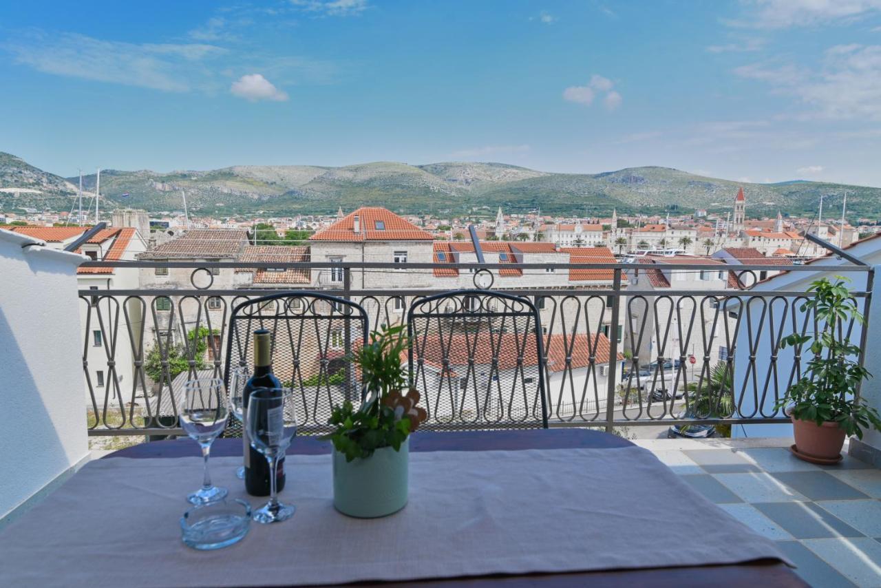 Guesthouse Kate Trogir Exterior photo