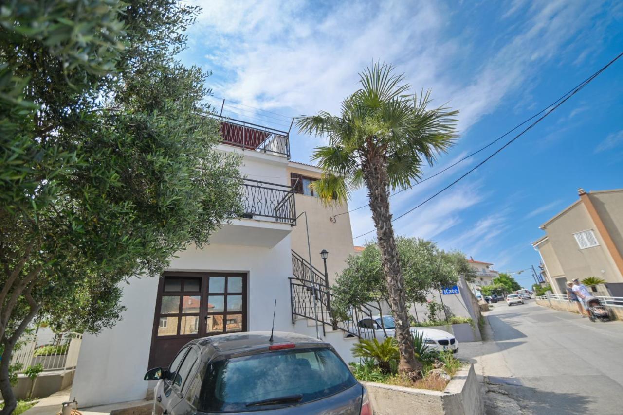Guesthouse Kate Trogir Exterior photo